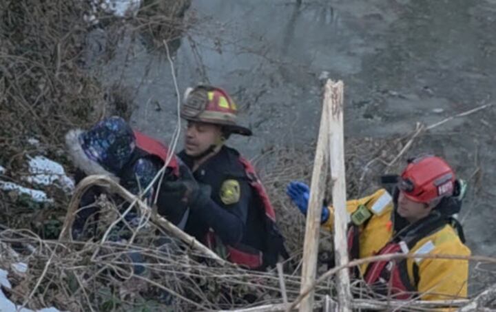 Autisiere Rescue Cincinnati firefighters rescue 11-year-old girl with autism near icy pond