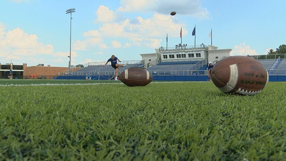 Trey Gronotte taking pledges per point to raise money in the fight against ALS