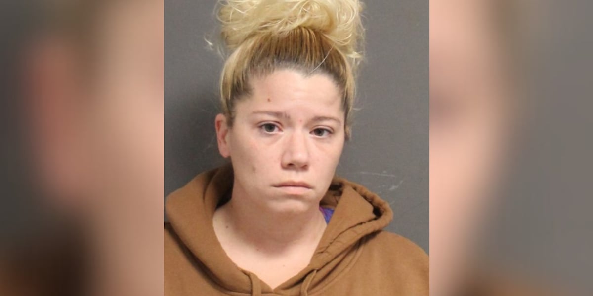 Chanda Collins AT&T employee accused of adding unwanted lines to customer accounts to ...