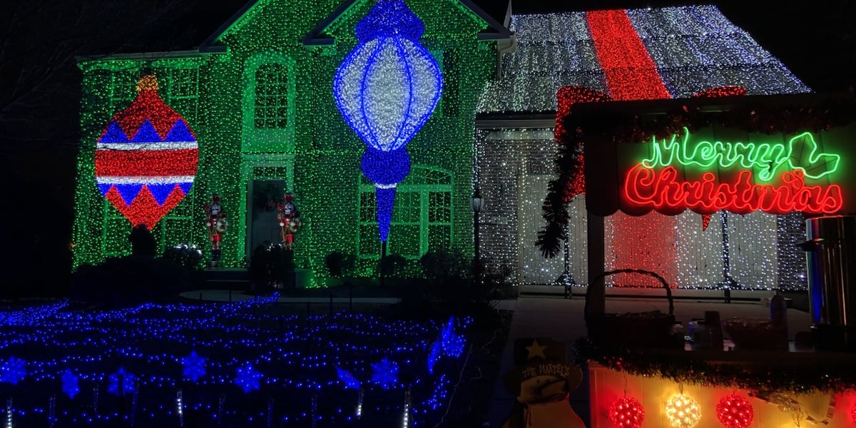 Mason family goes all out for 2020 Christmas display