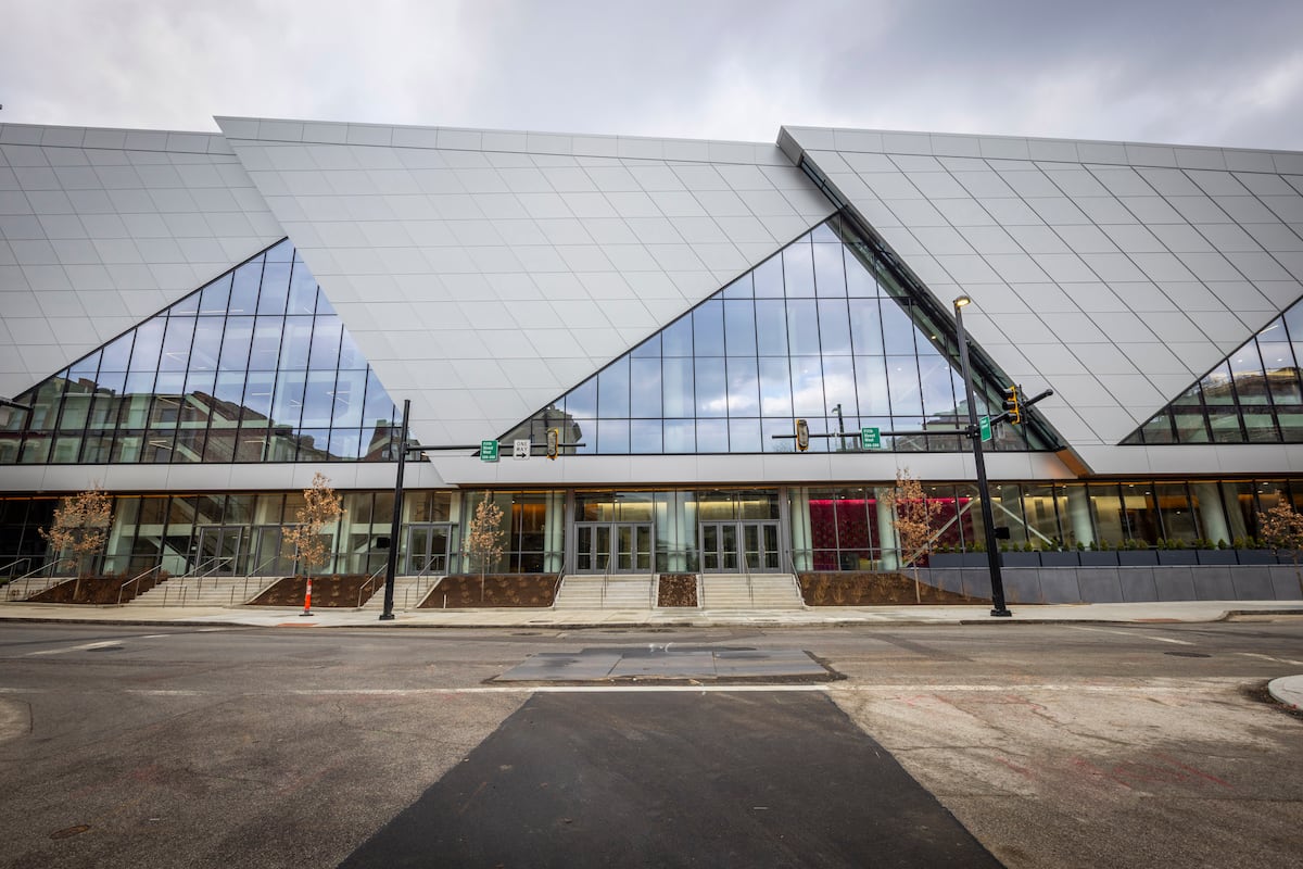 A New Era: Cincinnati convention center gets a new name