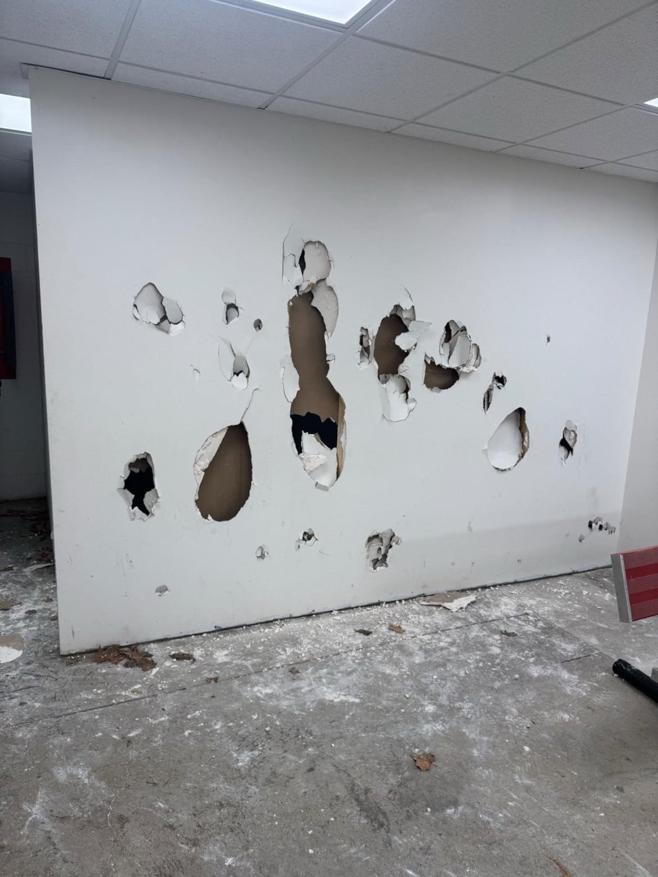Indian Hill apologizes to Taft student-athletes after damage to locker room