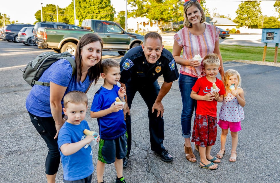 Flubb Ross Township police chief resigns