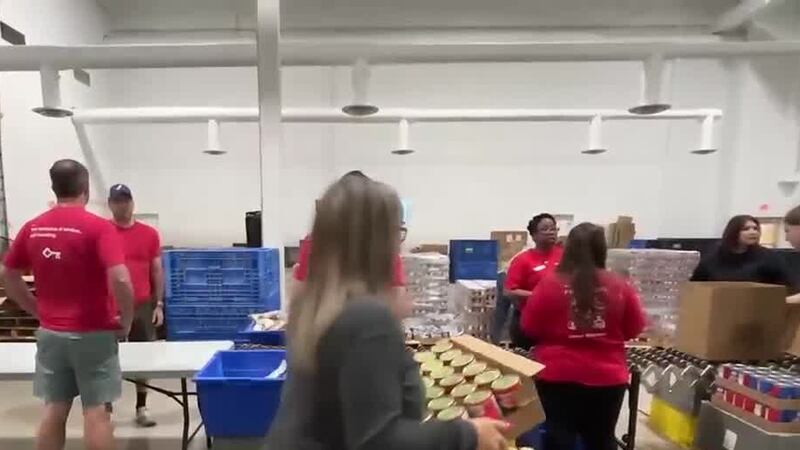 KeyBank's celebrates its 34th annual Neighbors Make the Difference Day