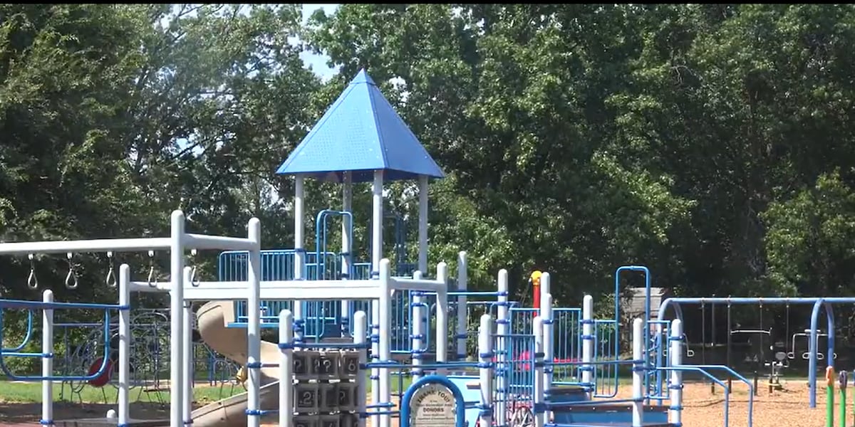 Price Hill neighbors host litter clean-up, social event to take back local park