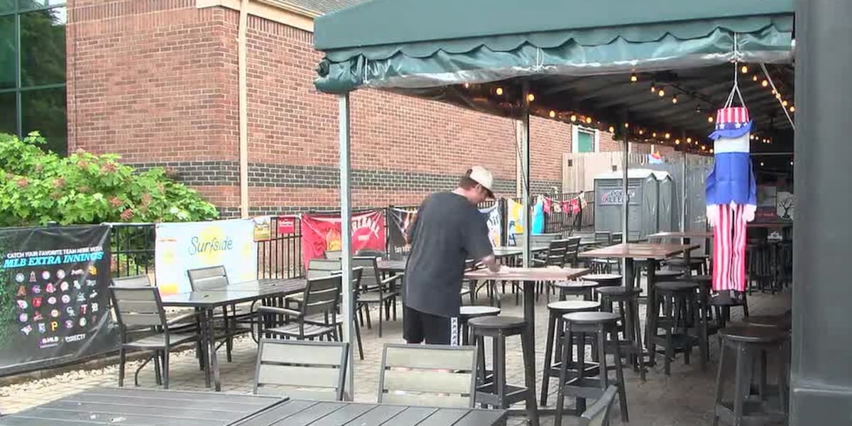 Oak Tavern coworkers raise money for employee injured in attack