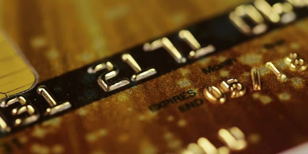 Бывшему старейшине футболистов «Уинтон Вудс» предъявлено обвинение в мошенничестве с COVID-19 на сумму 6,8 миллиона долларов. Бывшему старейшине футболистов «Уинтон Вудс» предъявлено обвинение в мошенничестве с COVID-19 на сумму 6,8 миллиона долларов.